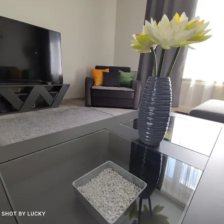 Greatforest Апартаменты *