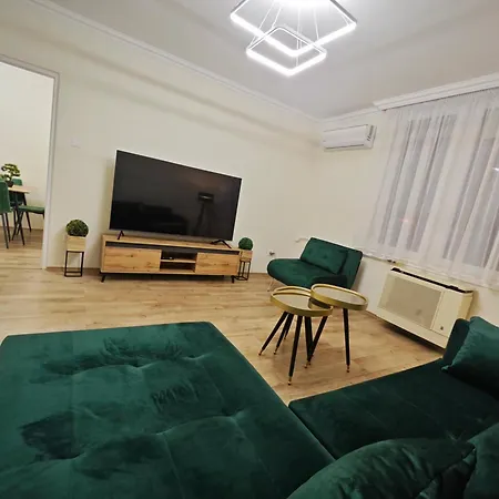 Greatforest Apartamento *
