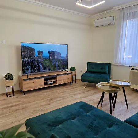 Greatforest Apartamento *